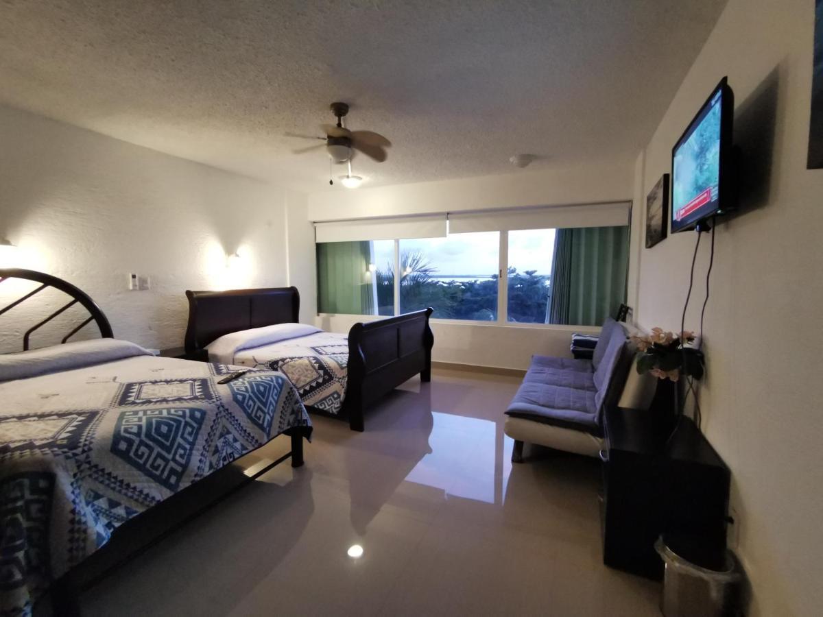 Suites Brisas Канкун Екстериор снимка