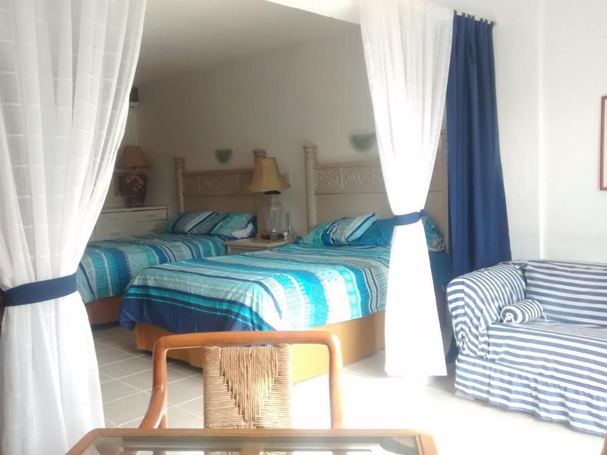Suites Brisas Канкун Екстериор снимка