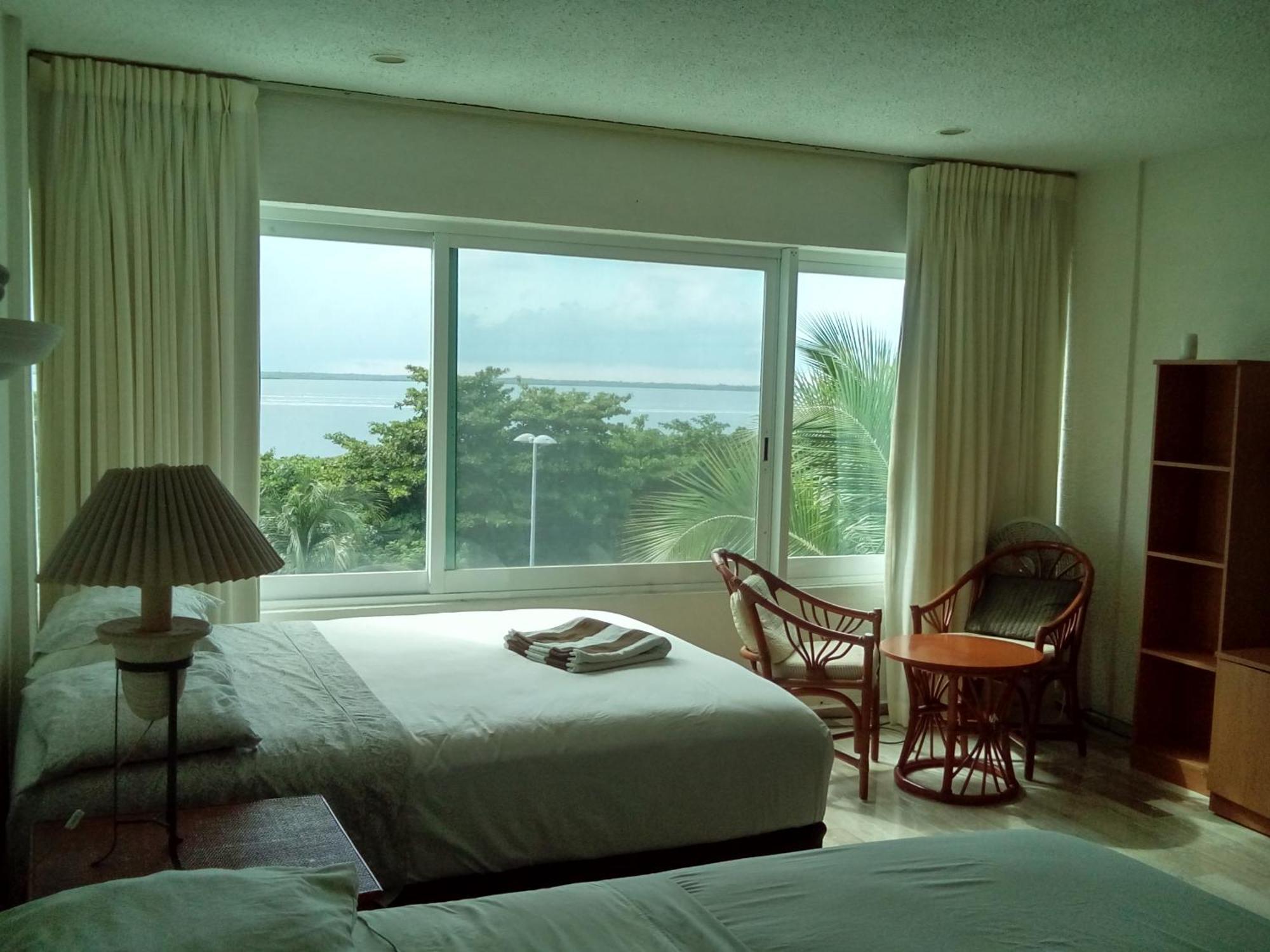 Suites Brisas Канкун Екстериор снимка